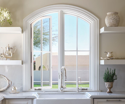 Scottsbluff Casement Window